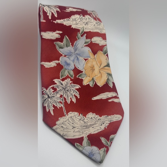 Tommy Bahama Silk Tie Brand New.  Make in USA. - Picture 5 of 8